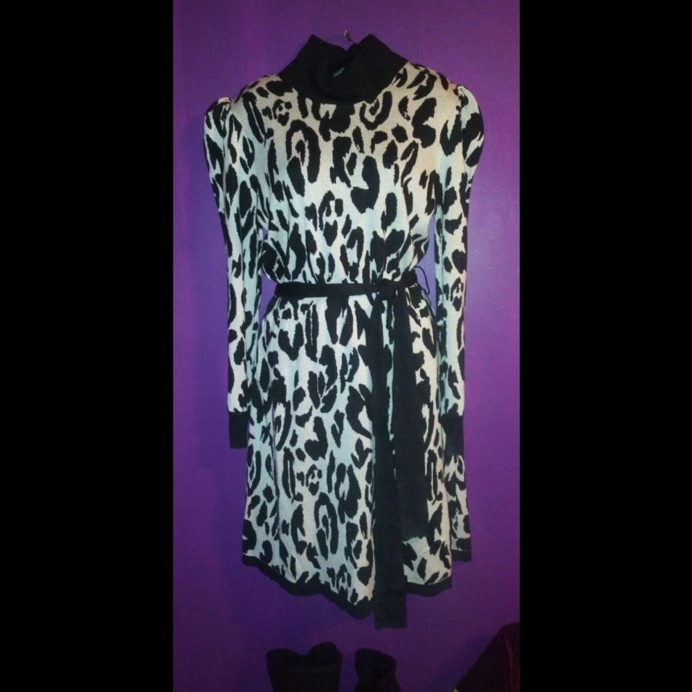 Who What Wear Leopard Sweater Dress - Picture 2 of 14